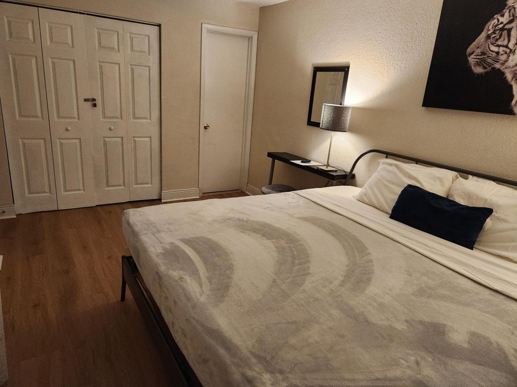 Centauri Vacation Rentals Beautiful 2-Bedroom Condo, Near All Orlando Attractions, Free Parking & Wi-Fi, King Bed, #1 Esterno foto